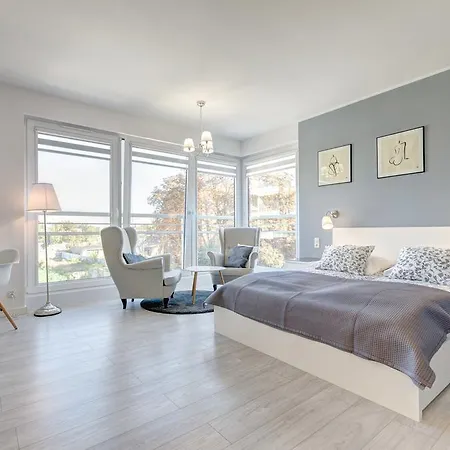 Rentapart Sadova Apartment *